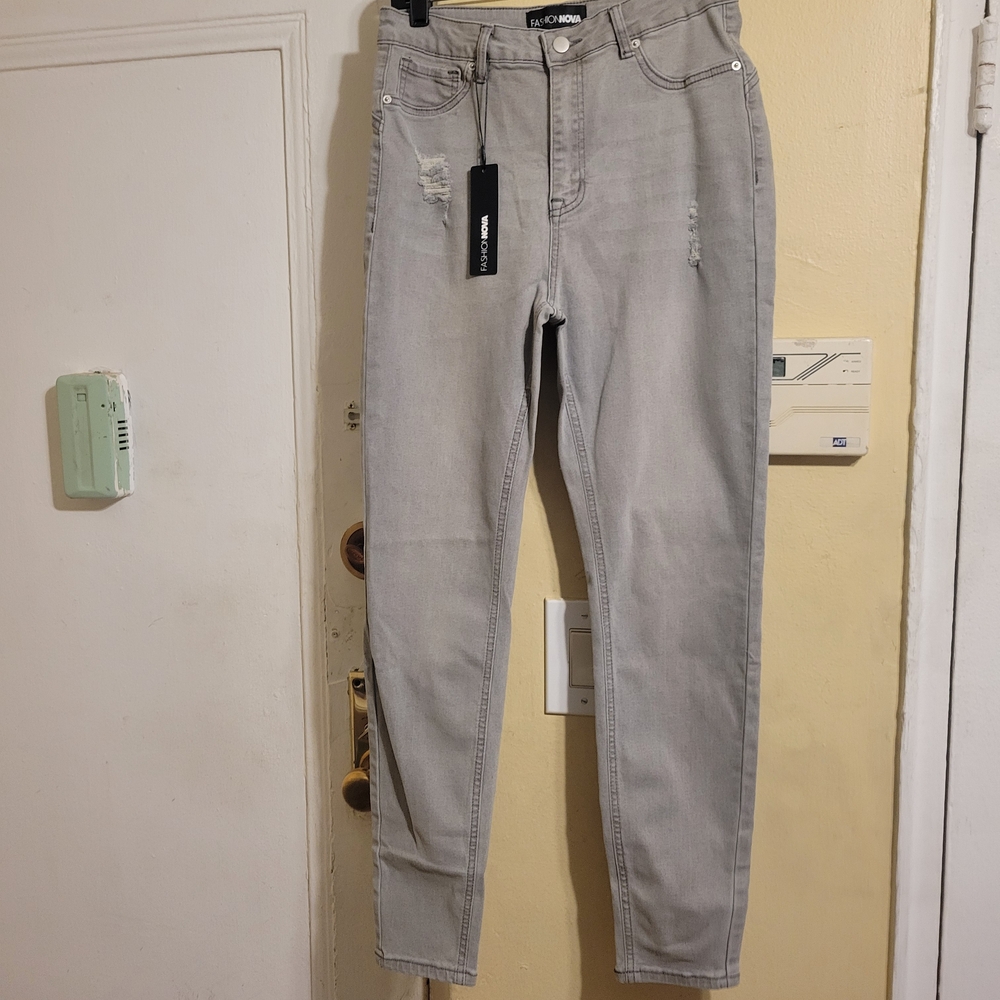 Fashion Nova Beacon Body Lifting Ripped High Rise Stretch Skinny Gray Denim SZ11 - Picture 2 of 14